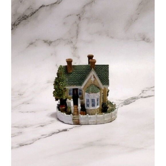 Vintage 98' Reverend Muir's AH157 Liberty Falls Cottage Village Decor Miniature - Picture 1 of 10